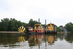 hydraulic dredging on a lake